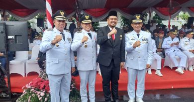 Pj. Bupati Langkat Mengikuti Upacara Hari OTDA XXVIII tahun 2024 di Surabaya