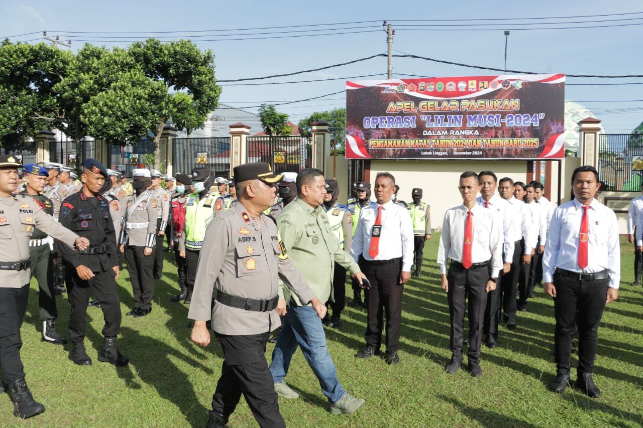 Wakapolres Kota Lubuklinggau Kompol H.Asep Supriadi  Pimpin Apel Pasukan Operasi Lilin 2024