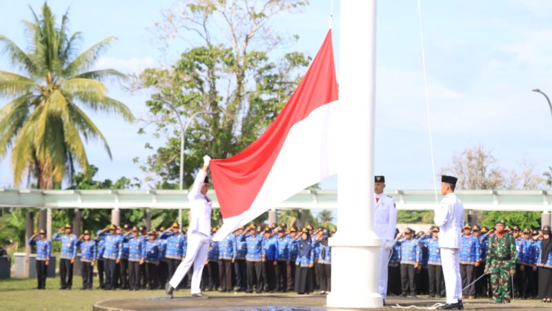 WAKIL BUPATI ZULQOINI SYARIF HADIRI UPACARA PARIPURNA BULANAN SEKALIGUS MEMPERINGATI HARI KESAKTIAN PANCASILA DAN SUMPAH PEMUDA 