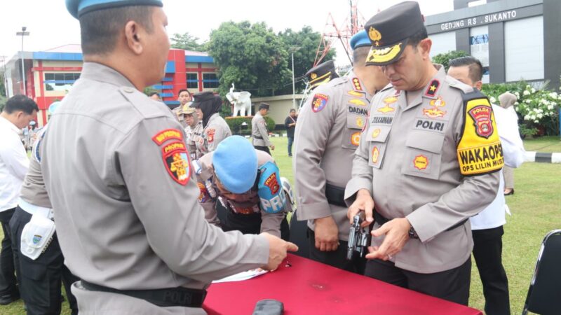 Wakapolda Sumsel Pimpin Langsung Pemeriksaan 2229 Pemegang Senpi Dinas