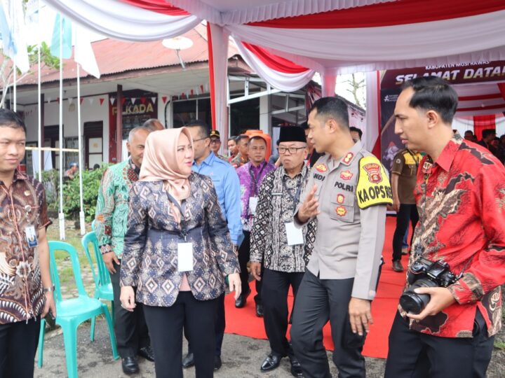 Kondusif, Kapolres Musi Rawas Pimpin Ratusan Personel Lakukan Pengamanan Rapat Pleno Terbuka Penetapan Paslon Bupati dan Wakil Bupati Terpilih Pilkada Serentak 2024