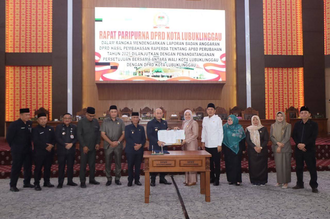 Raperda Perubahan APBD  Kota Lubuklinggau Disetujui Menjadi Perda Perubahan APBD 2025  ‎