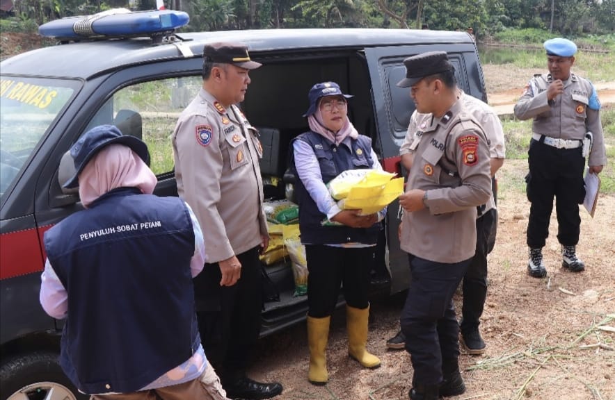 Polres Musi Rawas Bersinergi Bulog Cabang Lubuklinggau Gelar Kegiatan Gerakkan Pangan Mura di Desa Suro