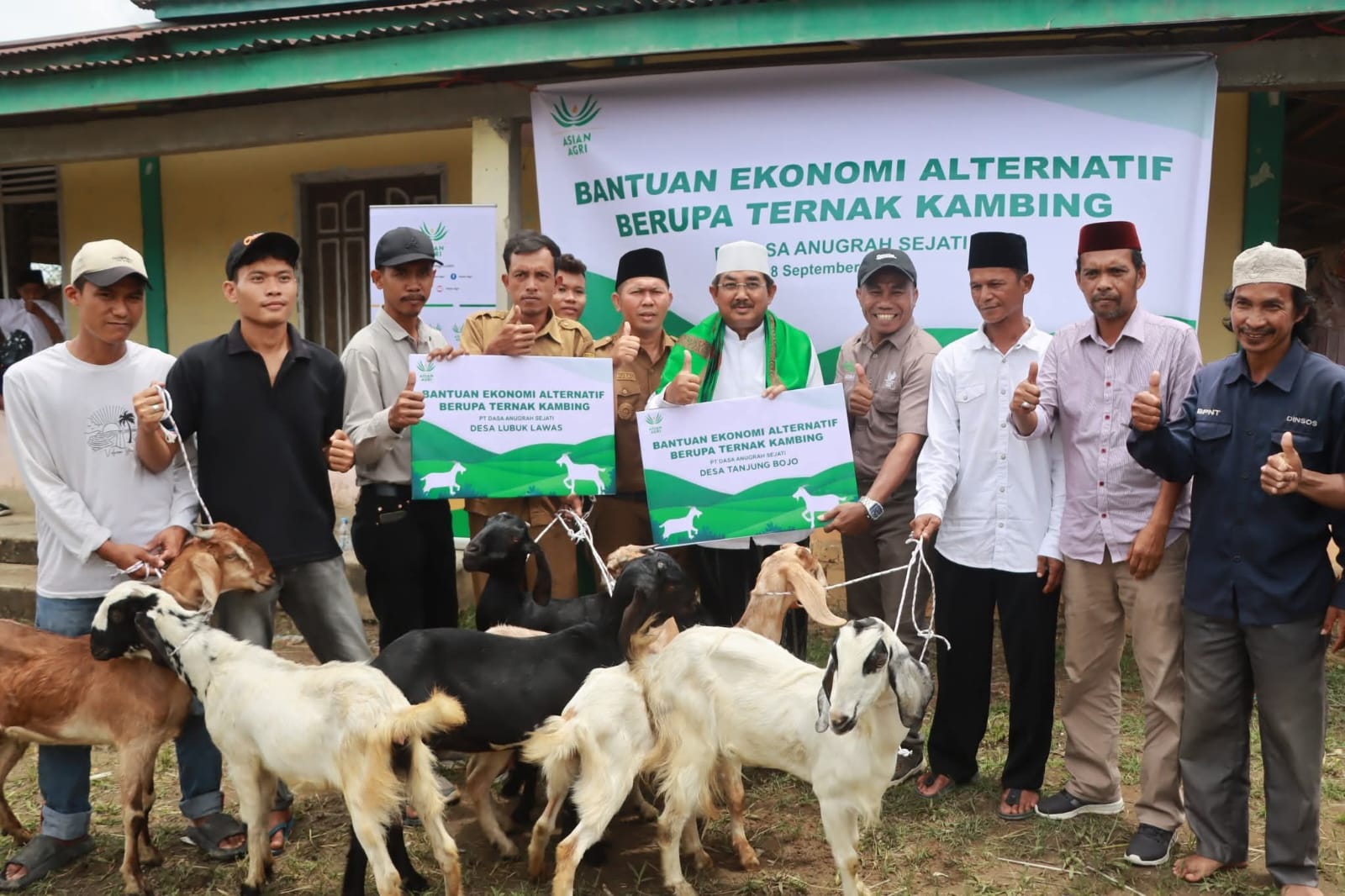 Bupati Anwar Sadat Hadiri Maulid Nabi di Muara Papalik, Tekankan Makna Syiar Islam dalam Kehidupan