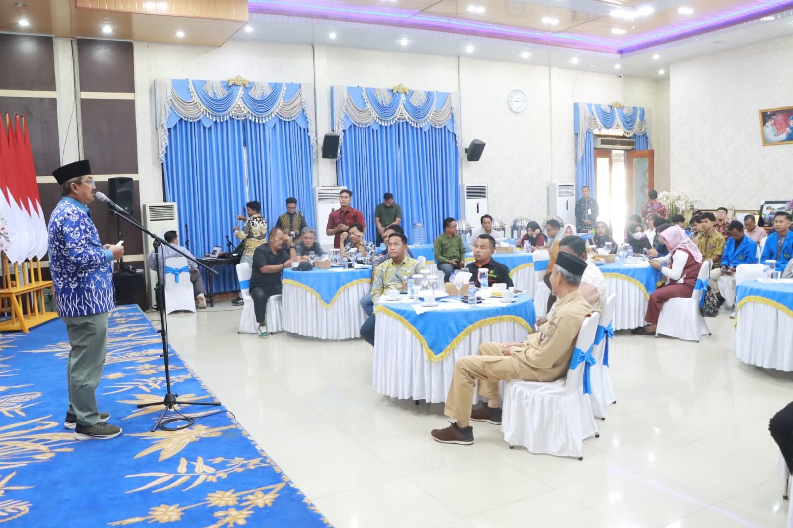 Pererat Sinergi dengan Insan Pers, Bupati Tanjab Barat Gelar Coffee Morning