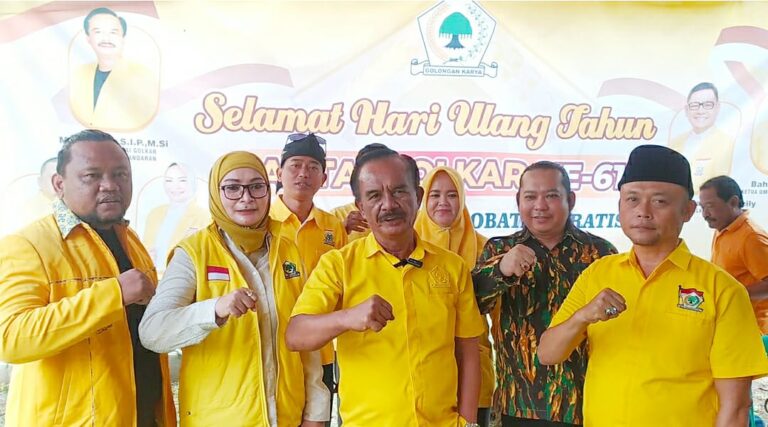 Menyambut HUT ke 61 Partai Golkar DPD Pangandaran Sukses Gelar Bazar Murah Dan Pengobatan Gratis