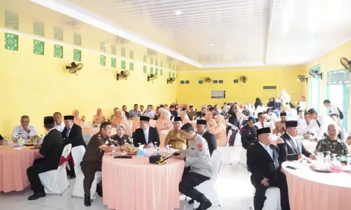 Serah Terima Jabatan Kalapas Narkotika Kelas IIA Muara Beliti Ronald Heru Pratama, Amd.IP, SH, MH, Kepada Herdianto, Amd.IP, SH, M.Si,