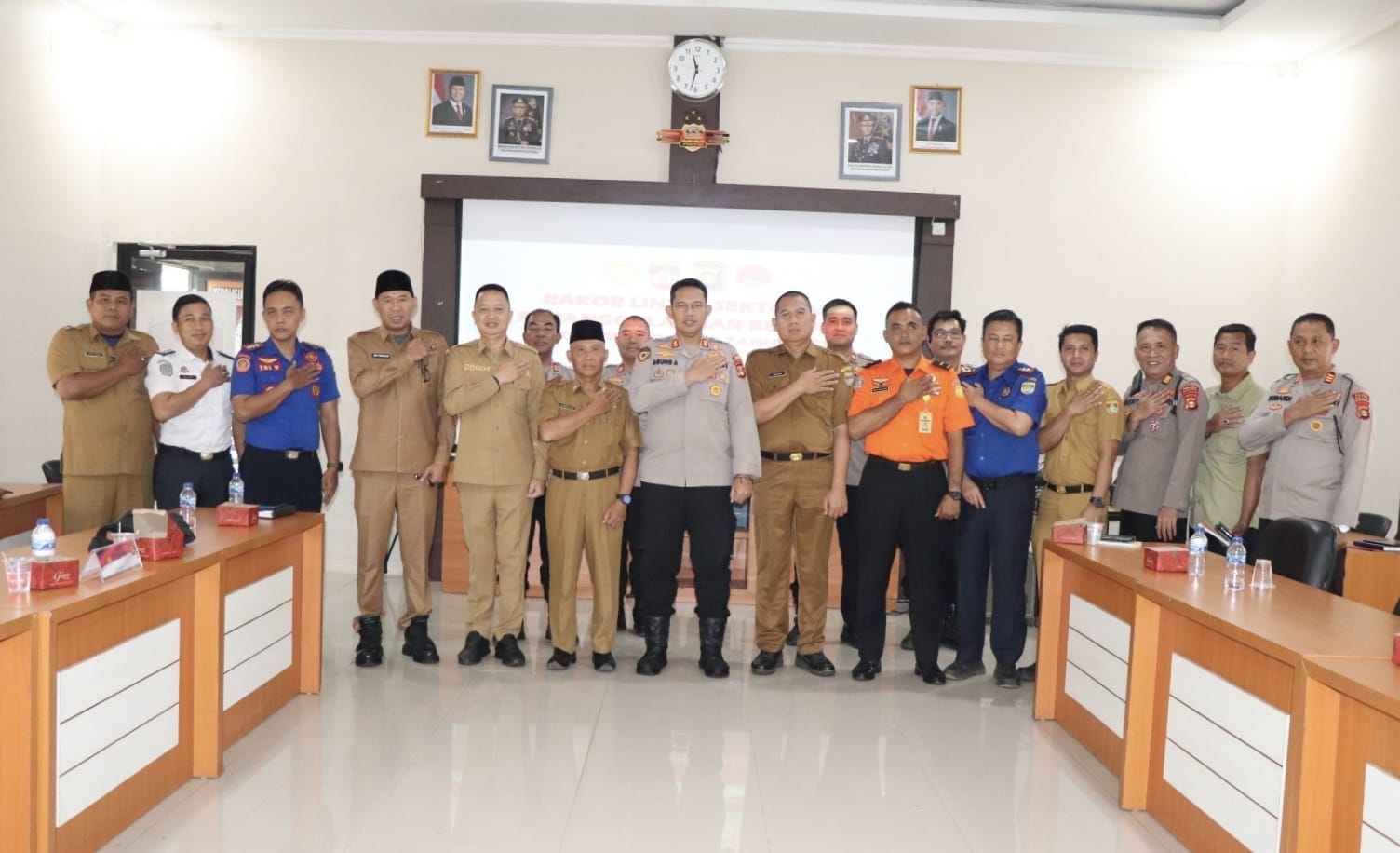 Mitigasi Bencana saat Cuaca Ekstrem, Polres Musi Rawas Bersama Pemkab Musi Rawas Gelar Rapat Koordinasi Lintas Sektoral.