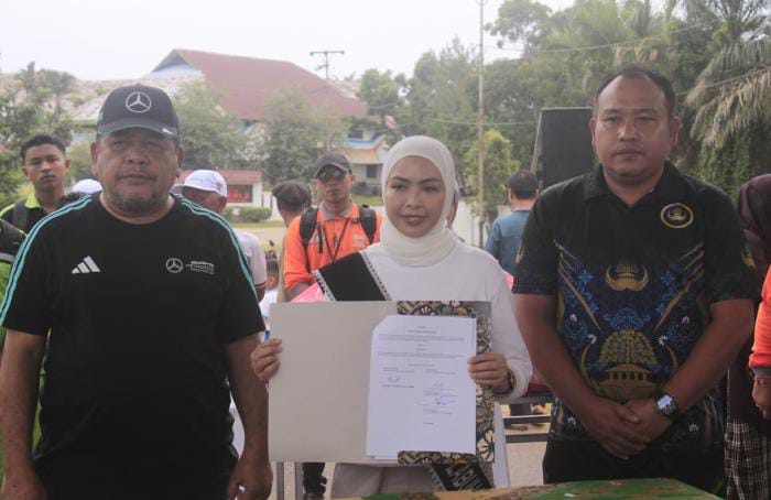 Sukseskan Ketahanan Pangan, Bunda Paud Labuhanbatu Memotivasi Anak-anak Menanam Sejak Dini