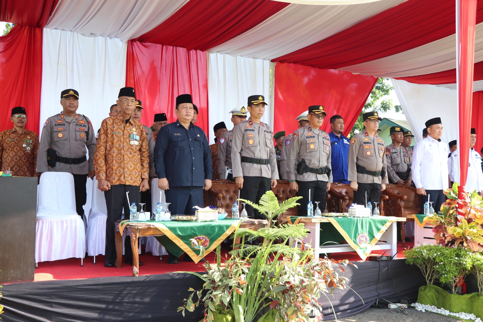 Perkuat Sinergitas, Wakapolres Musi Rawas Hadiri Upacara HUT TNI ke-80, Serta Berikan Nasi Tumpeng ke Kodim 0406 Lubuklinggau