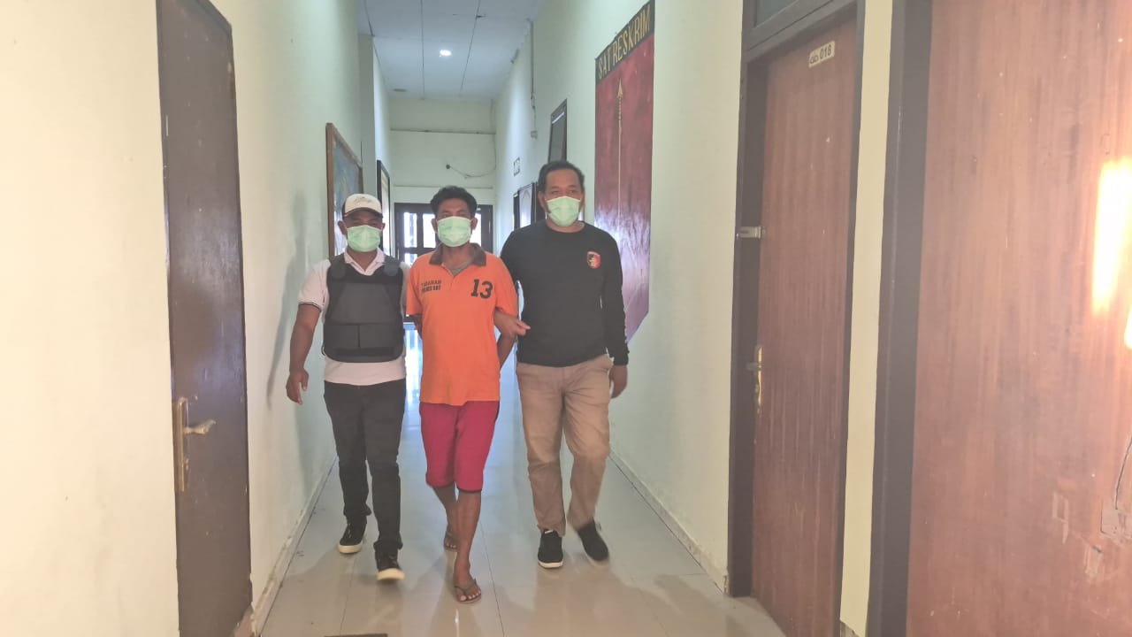 “Biadap” Oknum Guru SMP di Bula Ditahan Polisi Setubuhi Muridnya