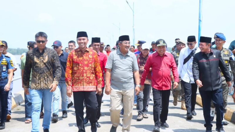 Bupati Anwar Sadat Dampingi Anggota DPR RI Komisi V Reses di Tanjab Barat