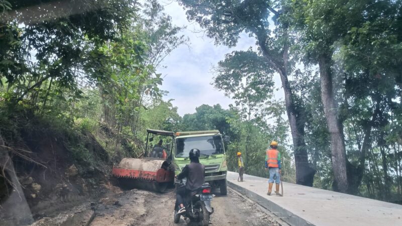 Anggota DPRD Kab. Sukabumi Andri : Dorong Pemkab Sukabumi Prioritaskan Perbaikan Jalan di Wilayah Pajampangan