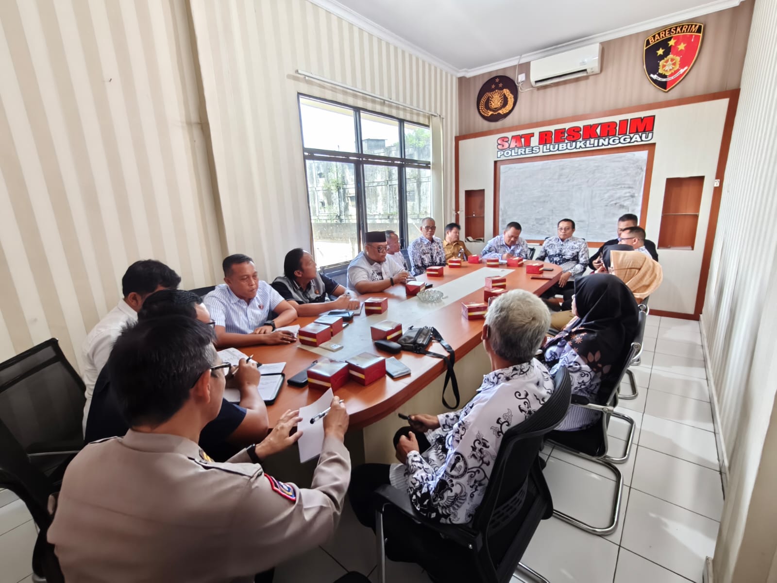 HUT PGRI Kota Lubuk Linggau Gelar Audiensi Strategis Dengan Jajaran Satuan Reserse Kriminal Polres Lubuk Linggau