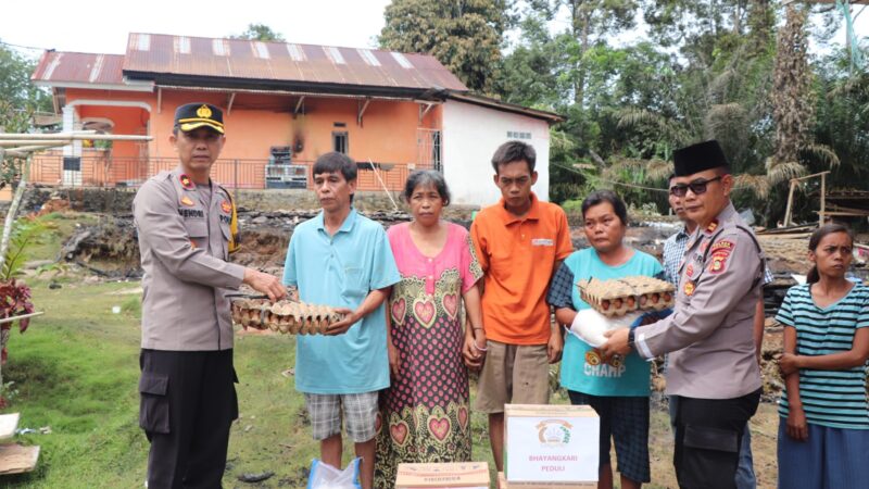 Merasa Terpanggil Sekaligus Peduli Sesama, Polres Musi Rawas Salurkan Bantuan Sembako Ringankan Beban Korban Kebakaran