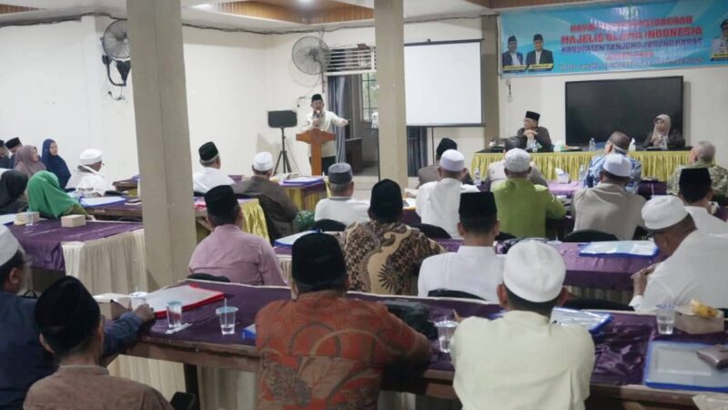Bupati Tanjab Barat Buka Rakorda Majelis Ulama Indonesia