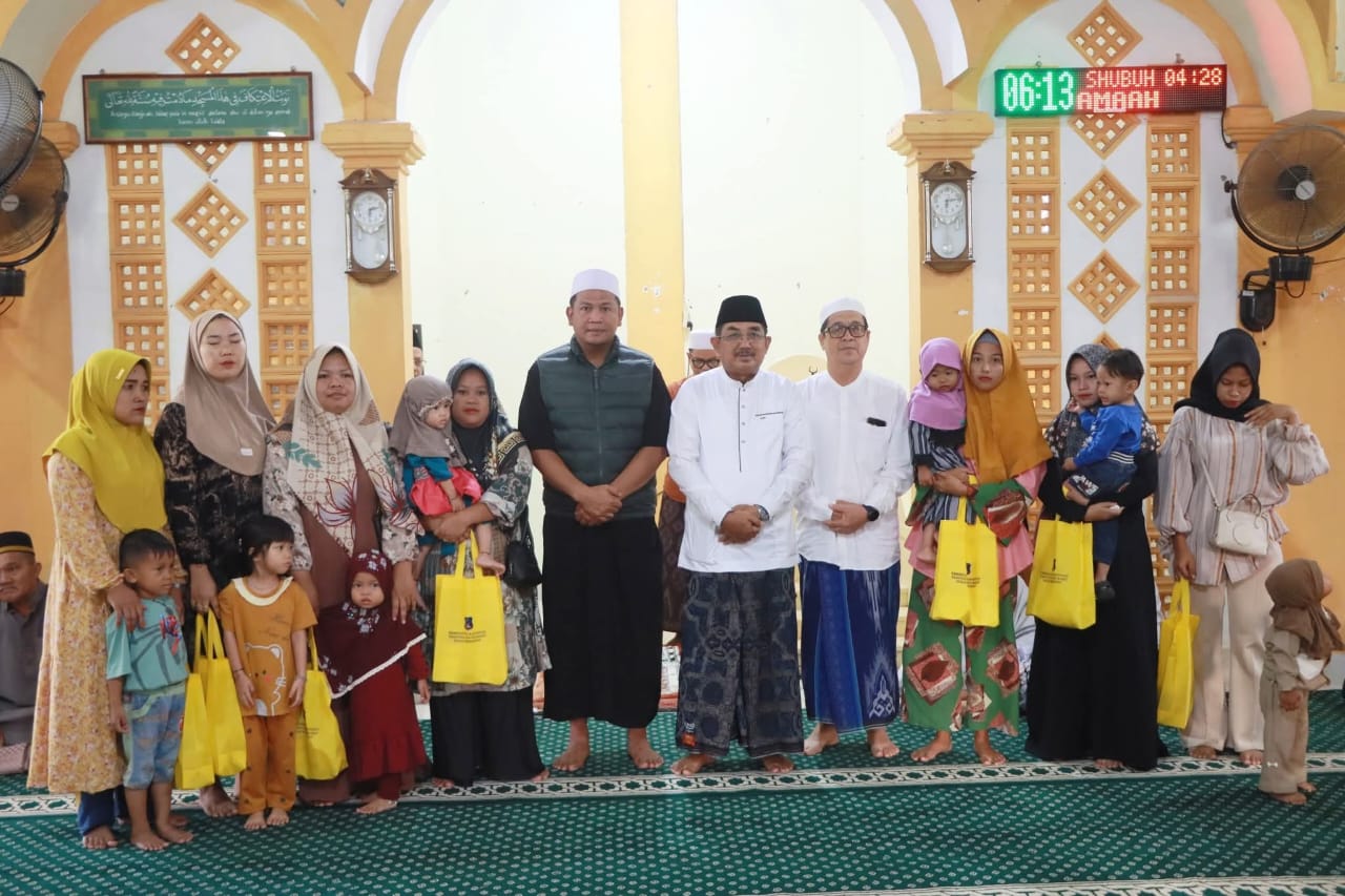 Safari Subuh di Masjid Jamalia, Bupati Anwar Sadat Ajak Masyarakat Aktif Jaga Lingkungan