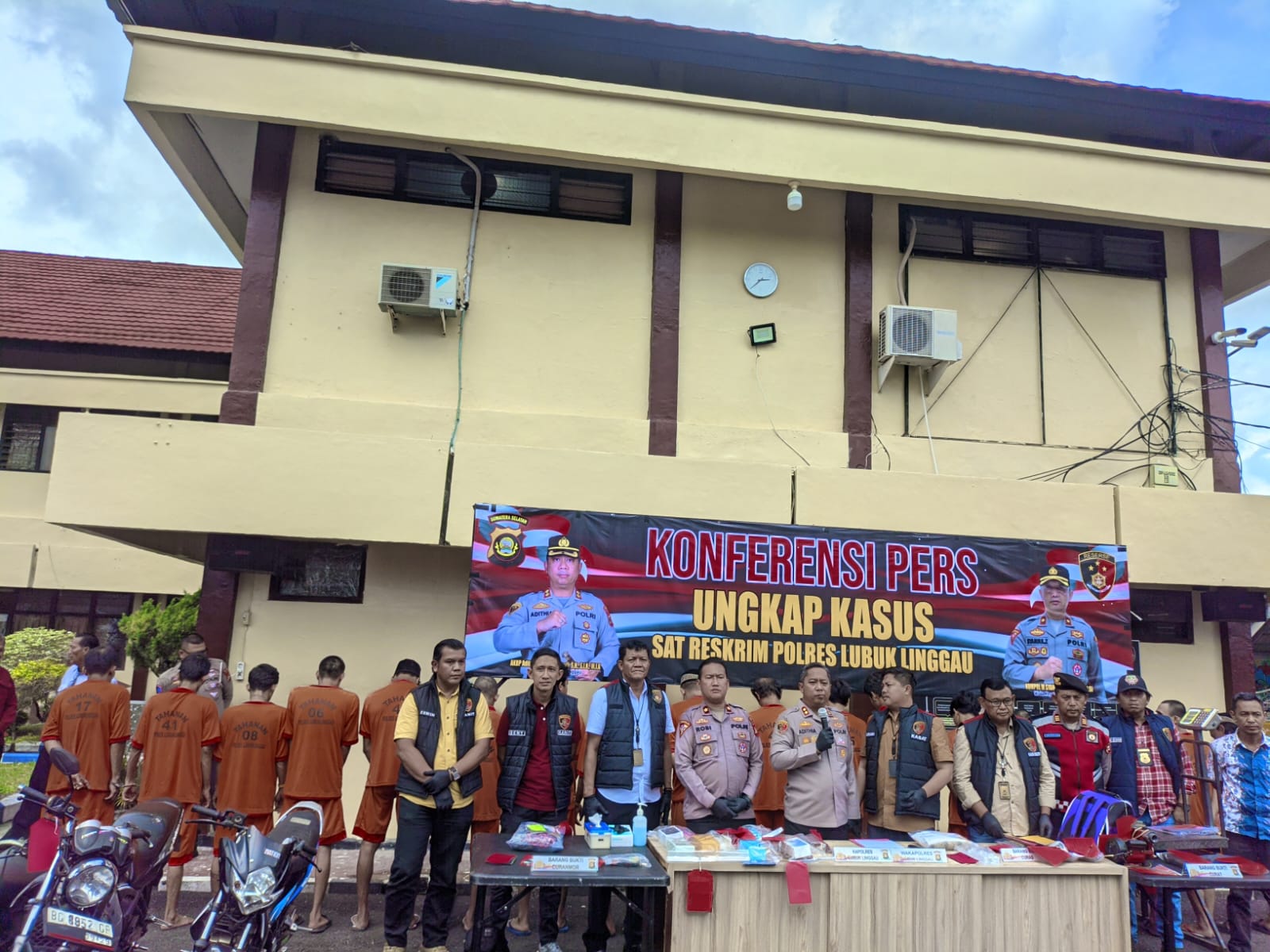 Polres Lubuk Linggau Bersama Jajarannya Dalam Satu Bulan Berhasil Mengungkap 45 Kasus ,24 Tersangka , Juga Residivis 