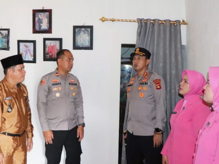 Sentuhan Kemanusiaan, Kembalikan Senyum Warga Desa Remayu — Kapolres Musi Rawas Serahkan Kunci Bedah Rumah Hasil Donasi Personel