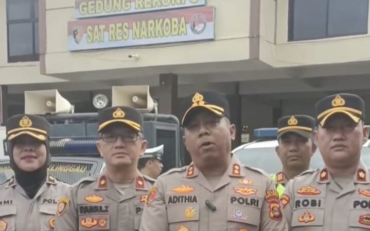 Polres Lubuk Linggau Melalui WhatsApp Group RT/ RW , Bagikan Panduan Keselamatan Nataru