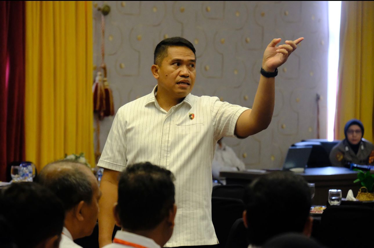 Dinyatakan Sudah (P. 21) Berkas Perkara RA dan Barang Bukti Tindak Pidana Korupsi (Tahap II) Diserahkan Penyidik Polda Gorontalo Ke Kajati Gorontalo