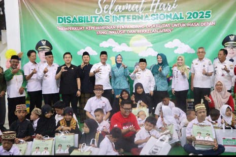 BUPATI DEDI IRAWAN RESMI BUKA KEGIATAN PENTAS SENI HDI