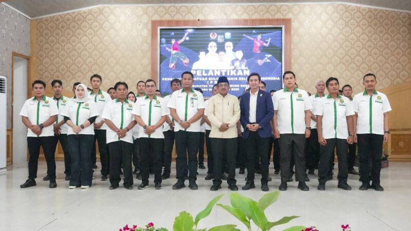 Bupati Anwar Sadat Hadiri Pelantikan Pengurus PBSI Tanjab Barat Masa Bakti 2025–2029