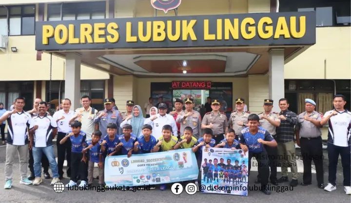 Sekda dan Kapolres Lubuk Linggau Lepas Murid Junior Premier League U-11 Seri Nasional ke Semarang