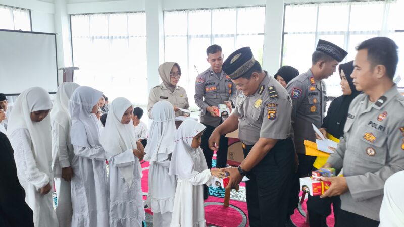 Gema Yasiin dan Doa Selamat untuk Kota Lubuk Linggau Jumat Berkah, Polres Lubuk Linggau Gelar Doa Bersama dan Santuni Anak Yatim Piatu