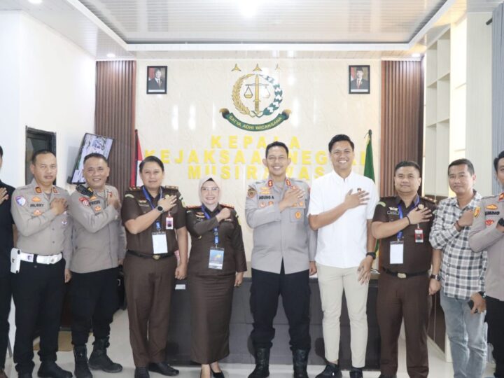 Perkuat Sinergitas Dalam Penegakan Hukum, Kapolres Musi Rawas Silaturahmi Sekaligus Kunjungan Kerja ke Kepala Kejaksaan Negeri Musi Rawas