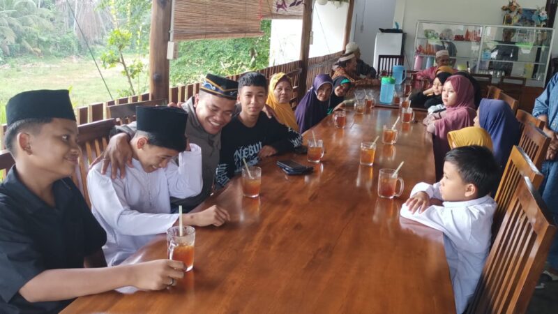 Penasehat Forwaka Labuhanbatu Peluk Yatim Piatu Lewat Jumat Berkah