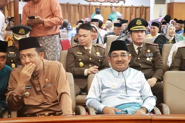Bupati Tanjab Barat Hadiri Sidang Paripurna HUT ke-69 Provinsi Jambi