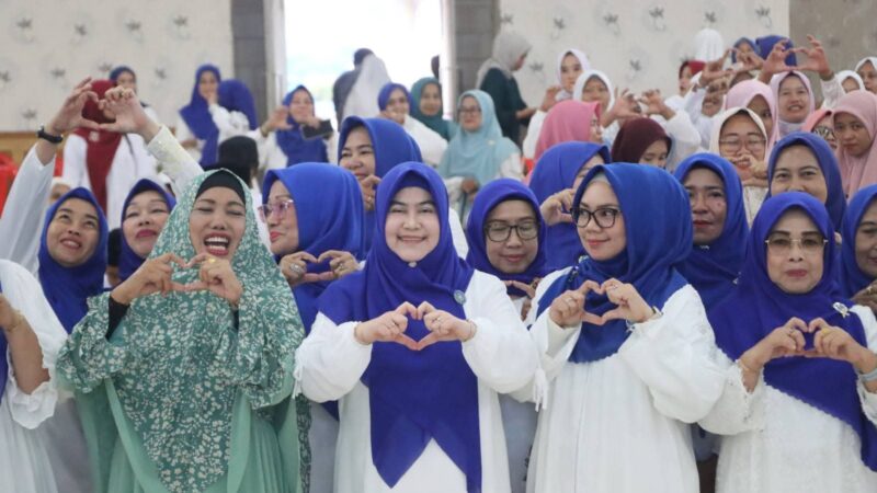 Ketua TP-PKK Tanjab Barat Hj. Fadhilah Sadat Hadiri Peringatan Isra Mi’raj Nabi Muhammad SAW 1447 H