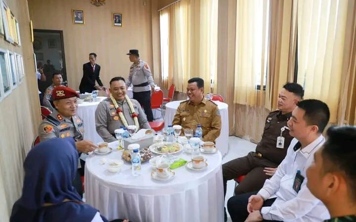Wakil Bupati Tanjung Jabung Barat Hadiri Pisah Sambut Kapolres