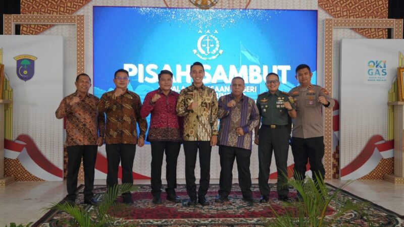 Melepas dengan Haru, Menyambut dengan Harapan: OKI Gelar Pisah Sambut Kepala Kejaksaan Negeri