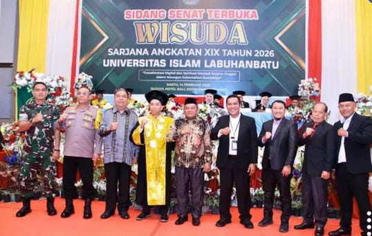 WAKIL BUPATI LABUHANBATU HADIRI WISUDA SARJANA UNIVERSITAS ISLAM LABUHANBATU ANGKATAN XIX TAHUN 2026