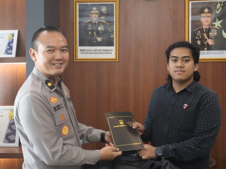 Kapolres Bersama Wakapolres Lubuk Linggau Dan PJU, Berikan Apresiasi Kepada Personel Yang Meraih Prestasi