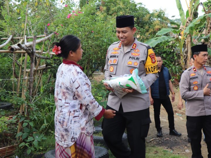 Kapolres Bersama Satreskrim Polres Musi Rawas Salurkan Sembako ke Panti Asuhan dan Door to Door Kerumah Warga Hingga Bagikan Takjil