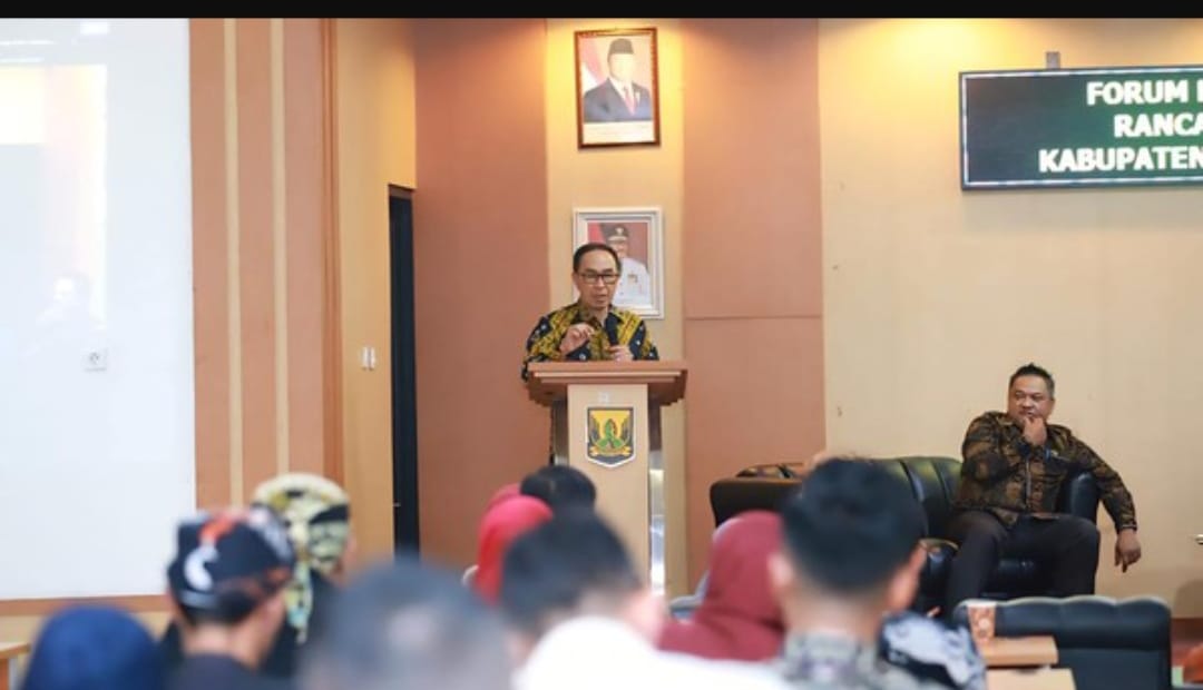 Setda Sukabumi Ade Suryaman Hadiri Acara Forum Konsultasi Publik Bersama Bapperida Sukabumi