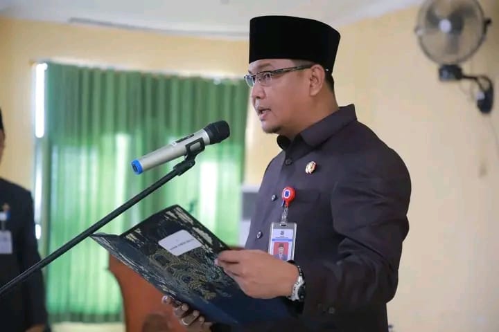Wakili Bupati Tanjab Barat, Sekda Lantik 7 Pejabat Eselon III dan IV di Lingkup Pemkab Tanjab Barat