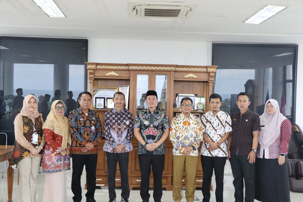 AKSELERASI LAYANAN KESEHATAN, BUPATI DEDI IRAWAN DORONG PERCEPATAN AKSES JALAN RSUD KH. MUHAMMAD THOHIR BERSAMA BPKP