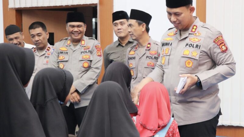 Ramadhan Penuh Berkah, Polres Musi Rawas Buka Puasa Bersama Anak Yatim dan Kaum Dhuafa, Serta Salurkan Santunan 