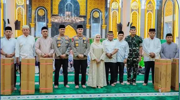 BUPATI LABUHANBATU AWALI SAFARI RAMADHAN BERSAMA WAKAPOLDA SUMUT