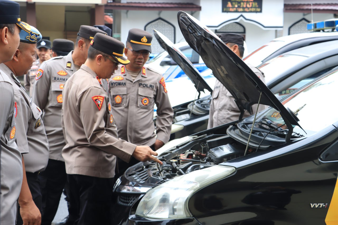 Polres Lubuk Linggau Melaksanakan Kegiatan Pengawasan/Pemeriksaan Senjata Api (Senpi) dan kendaraan Dinas 