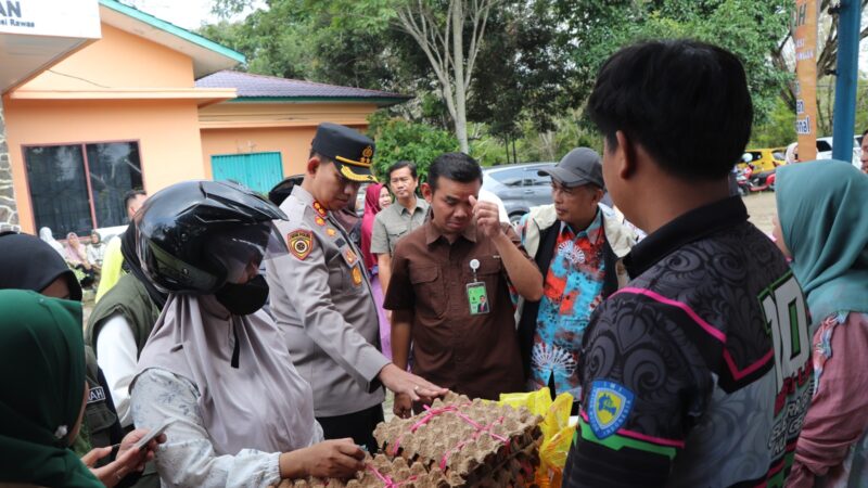 Polres Musi Rawas Gelar Gerakan Pangan Murah di Polsek Muara Beliti, Kapolres Hadir Bersama Pejabat Badan Pangan Nasional