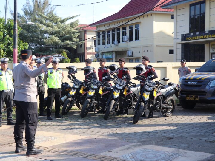 Kapolres Musi Rawas Cek Kesiapan Personel dan Kendaraan Tim Pengurai Kemacetan Lalu Lintas, Dalam Rangka Pengamanan Arus Mudik Ops Ketupat Musi 2026