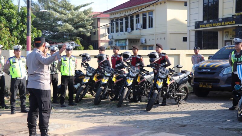Kapolres Musi Rawas Cek Kesiapan Personel dan Kendaraan Tim Pengurai Kemacetan Lalu Lintas, Dalam Rangka Pengamanan Arus Mudik Ops Ketupat Musi 2026