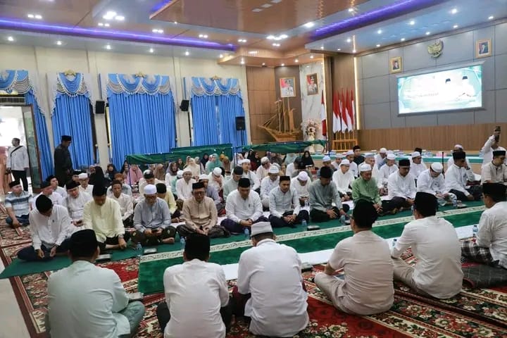 Bupati Tanjab Barat Anwar Sadat Sambut Safari Ramadan Universitas Jambi