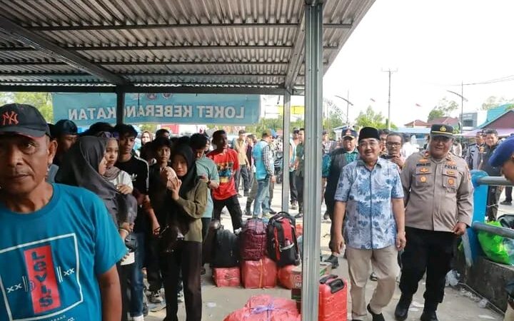 Pastikan Arus Balik Aman dan Lancar, Bupati Anwar Sadat Tinjau Pelabuhan Roro dan Dermaga Parit Ponco