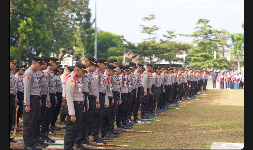 Dalam Rangka Hut Secapa Polri , Wali Kota Sukabumi Pimpin Apel Siaga dan Korve Bersama